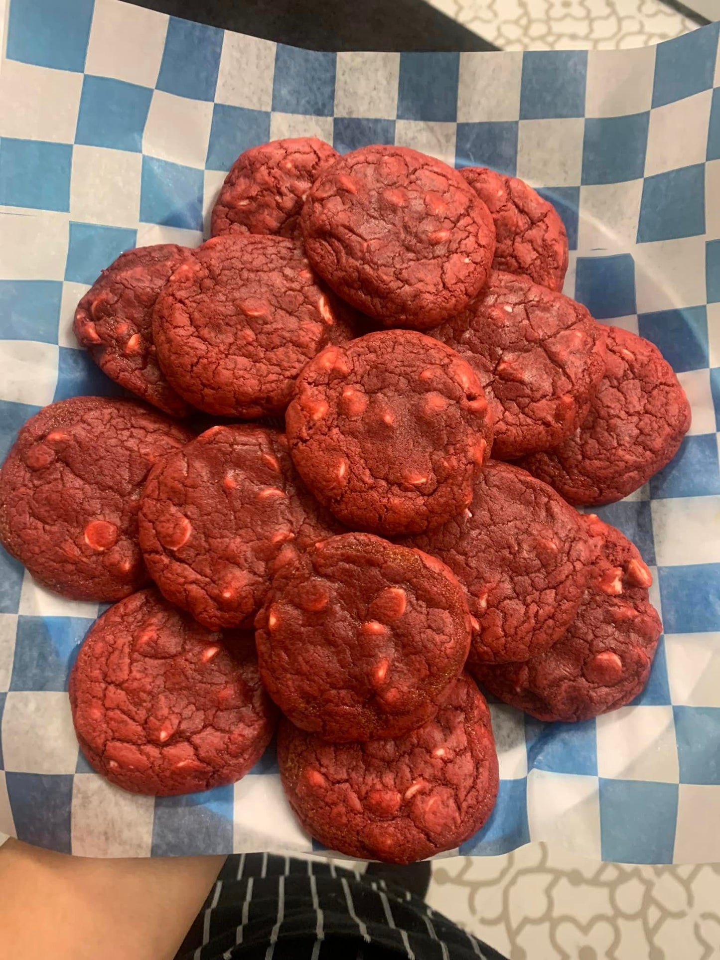 Red Velvet White Chocolate Chip Cookies - Bakers Dozen - Cookies Gift Box